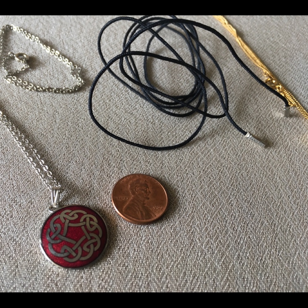 Necklaces - Picture 5 of 5